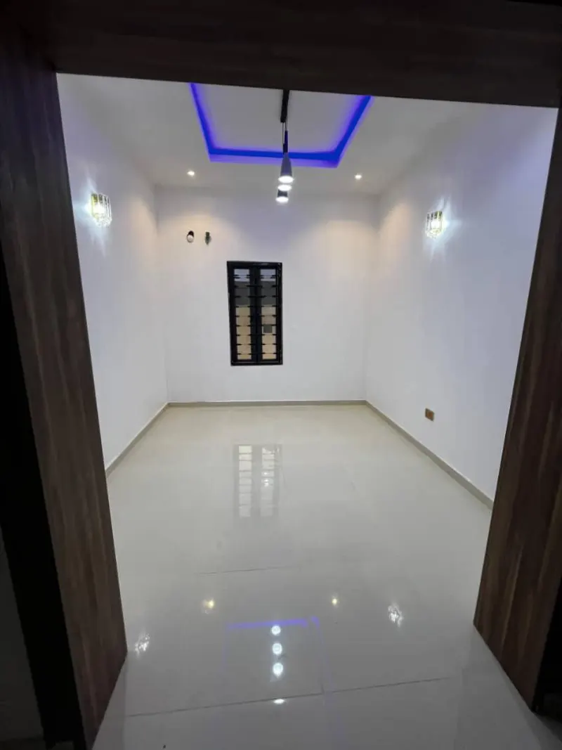 AB24 fitted kitchen interior