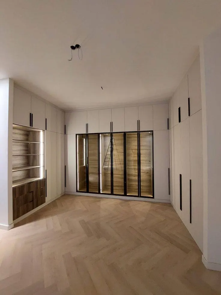 AB24 maintained interior space